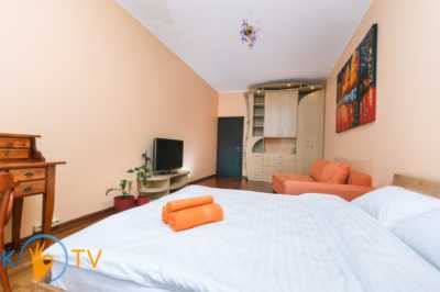 квартира посуточно - Киев, Оболонский район, просп. Героев Сталинграда, 2Г - фото 1