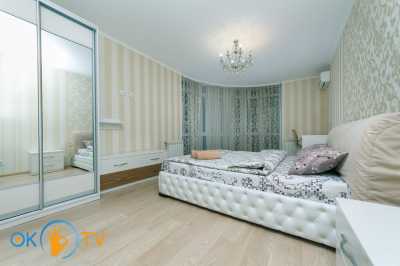 квартира                            посуточно - Киев, Оболонский район, просп. Героев Сталинграда, 2д