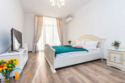 квартира посуточно - Киев, Оболонский район, ул. Калнышевского, 6 - фото 1