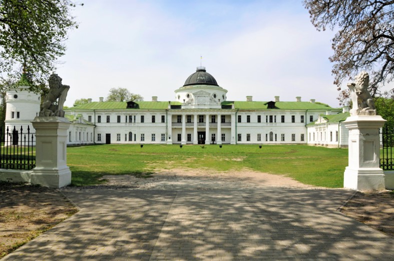 дворец тарновских