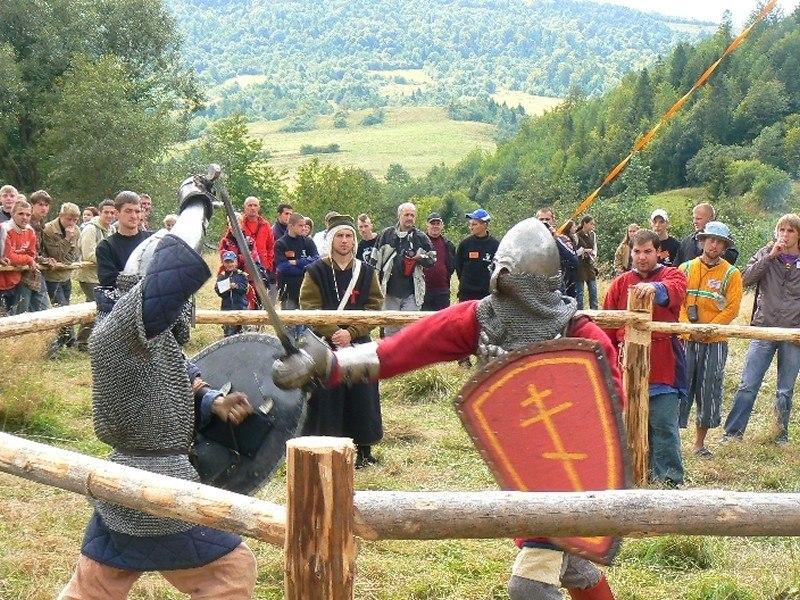 средневековый фестиваль тустань фото
