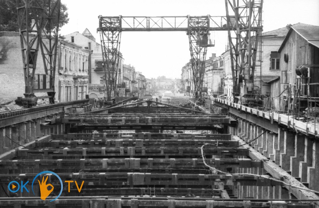 Строительство          метрополитена          на          улице          Жданова          (Сагайдачного).          1974          год