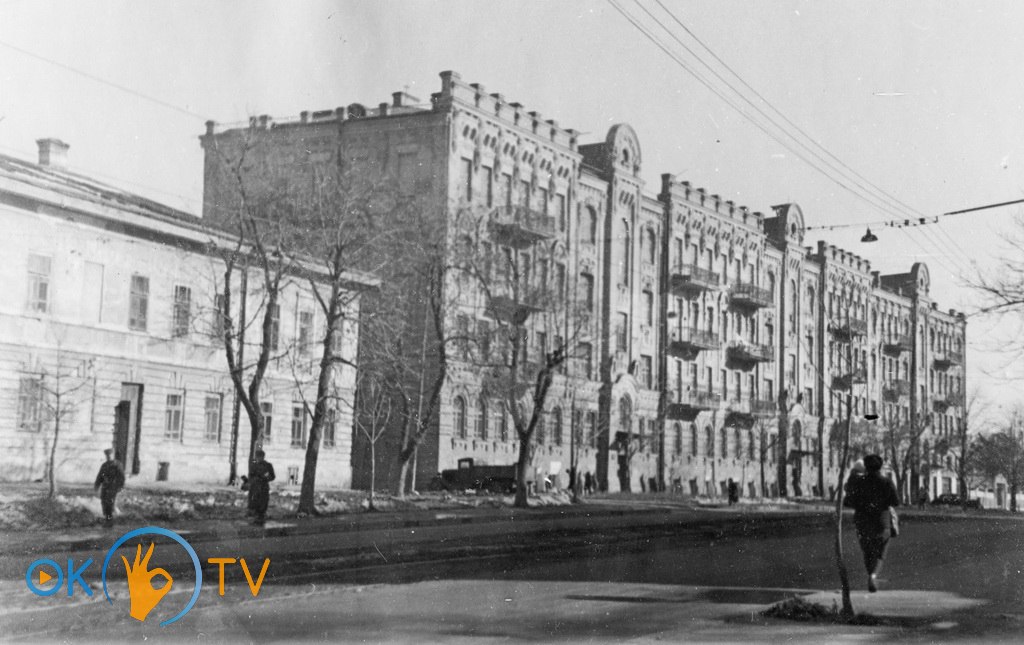 Улица          Январского          восстания          (сейчас          улица          Мазепы,          11).          1930-е          годы