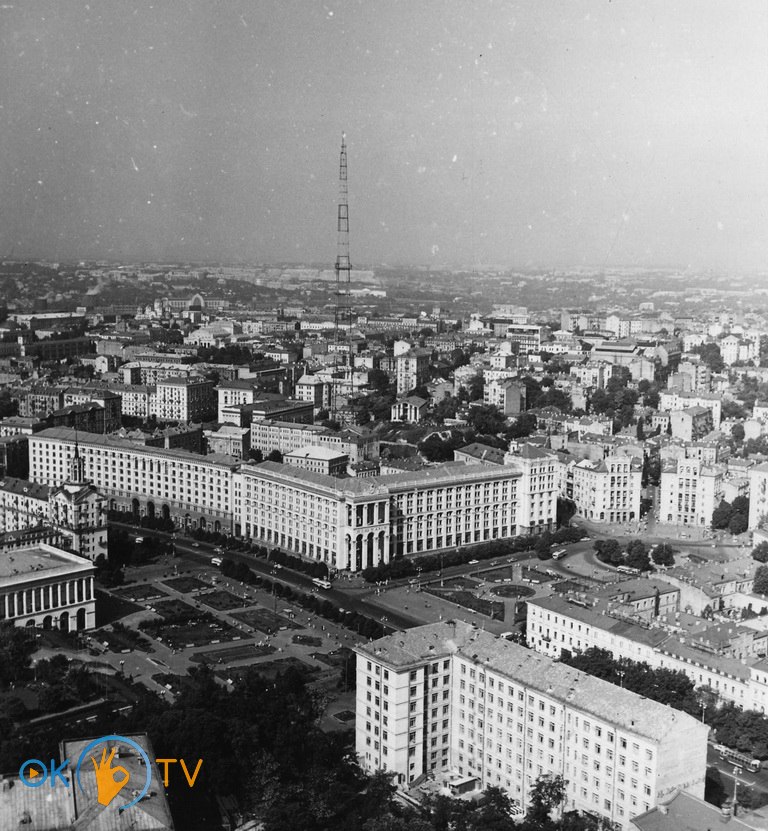 Первая          киевская          телевышка          в          панораме          центра          города.          1960          год