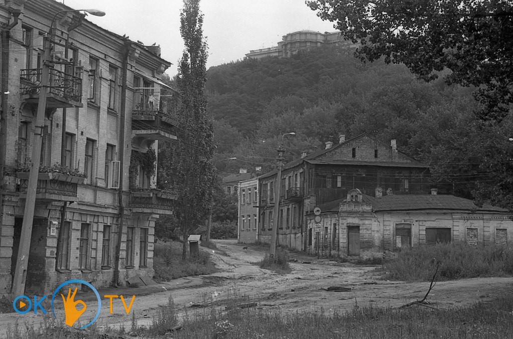 Перетин          вулиць          Воздвиженської          та          Гончарної.          1978          рік