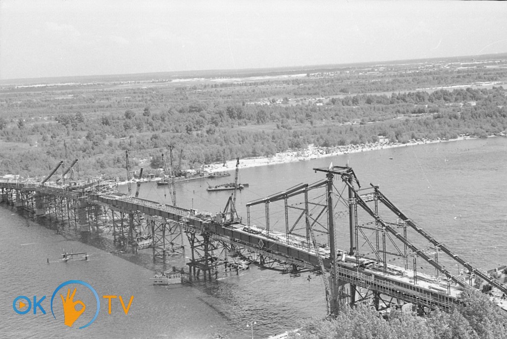 Будівництво          Паркового          мосту.          1956          рік