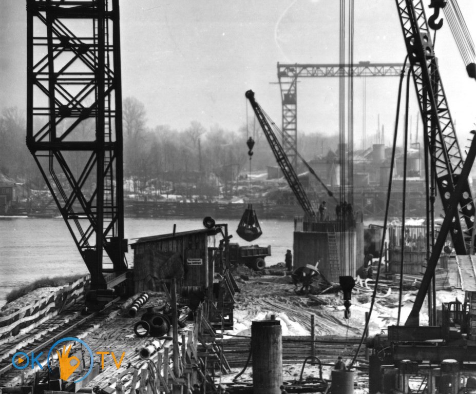 Будівництво          Русанівського          метромоста.          1962          рік