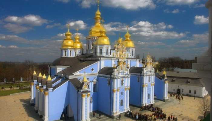 Монастыри в Киеве