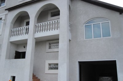 дом посуточно - Киев, Святошинский район, ул. Полевая, 1 - фото 1