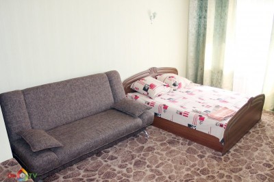 квартира подобово - Маріуполь, Центральный район, просп. Леніна, 74 - фото 1