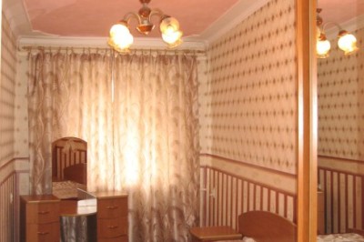 квартира                            посуточно - Бердянск, Центр, ул. Розы Люксембург, 6