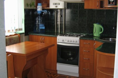 квартира посуточно - Бердянск, Центр, ул. Розы Люксембург, 6 - фото 2