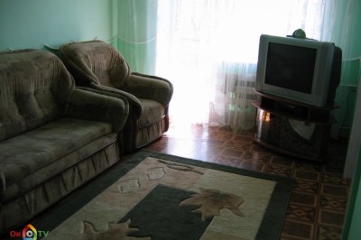 квартира посуточно - Бердянск, Центр, ул. Розы Люксембург, 6 - фото 1