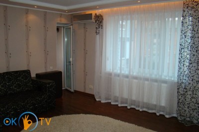 квартира посуточно - Чернигов, Центр, просп. Мира, 35 Б - фото 1