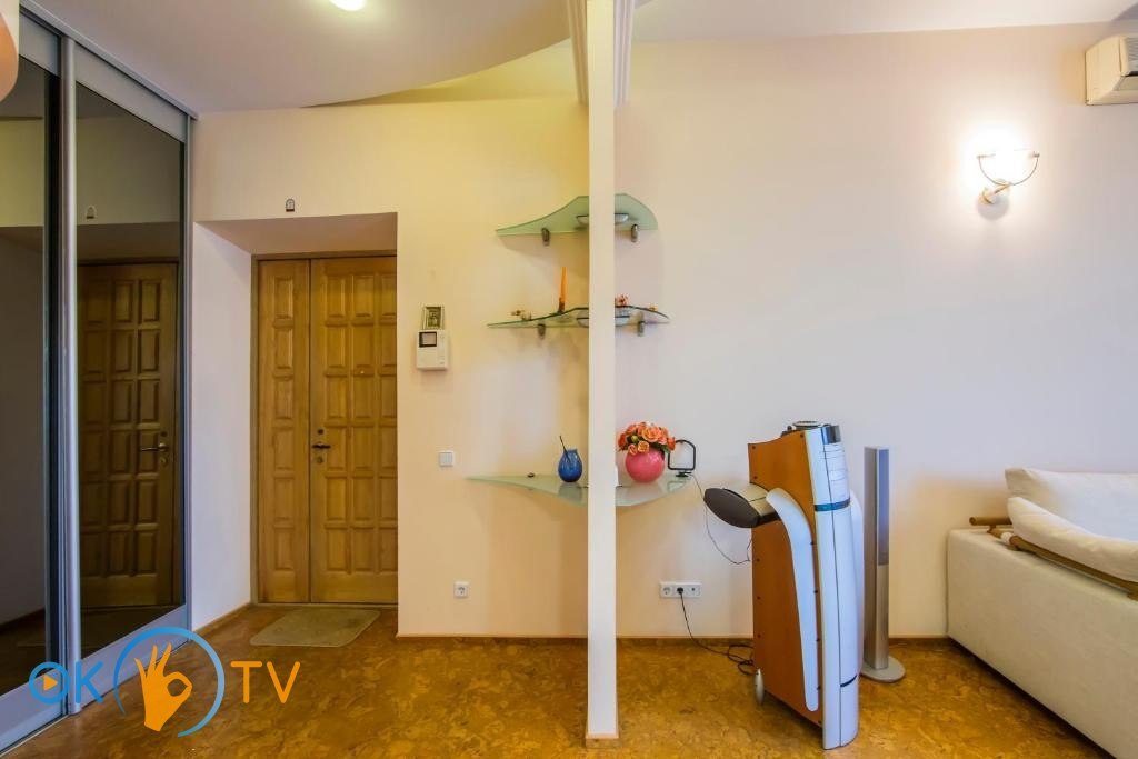 Трехкомнатная квартира для посуточной аренды в центре Киева фото 18