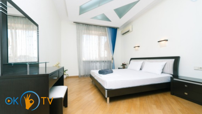 Панорамные апартаменты с джакузи и видом на Днепр фото 14