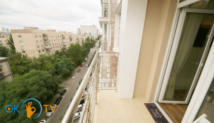 Двухкомнатные апартаменты в Киеве посуточно, возле ТРЦ Ocean Plaza фото 5
