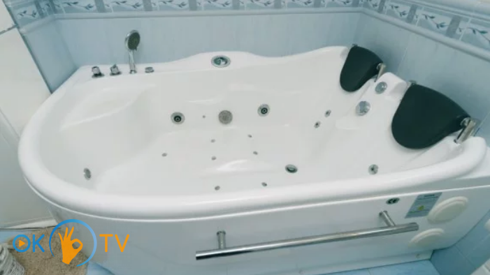 Панорамные апартаменты с джакузи и видом на Днепр фото 29