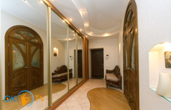 Панорамные апартаменты с джакузи и видом на Днепр фото 26