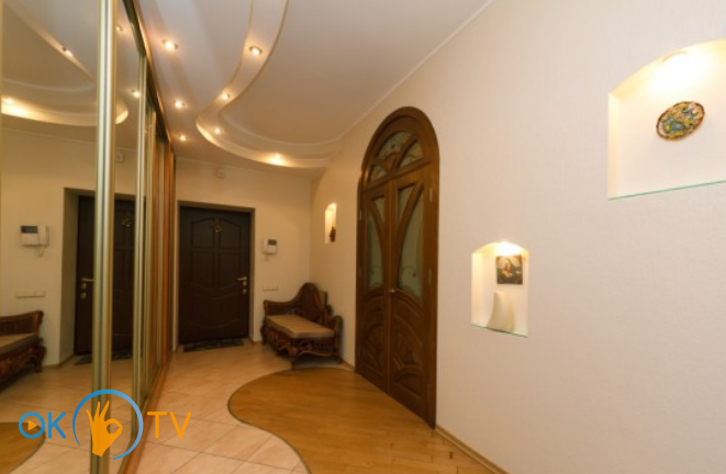 Панорамные апартаменты с джакузи и видом на Днепр фото 27