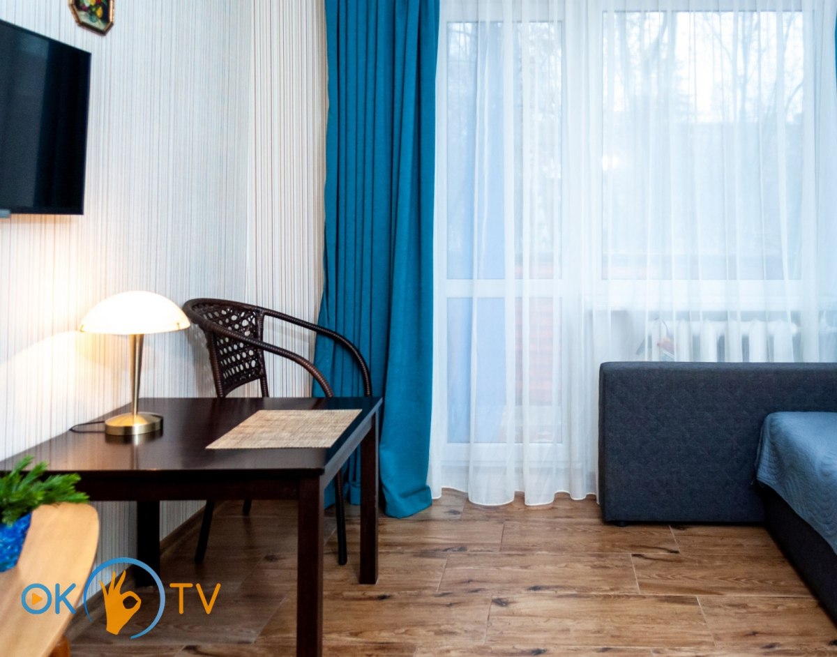 Уютная однокомнатная квартира в Харькове посуточно, на Тобольской фото 3
