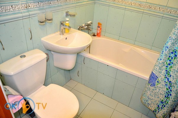 Большая квартира в Херсоне посуточно фото 18