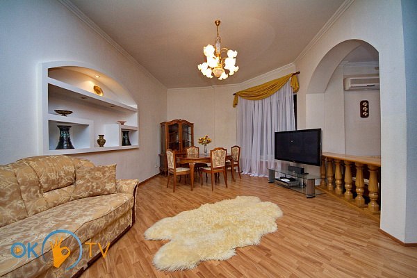 Просторная квартира в Киеве, центр фото 12