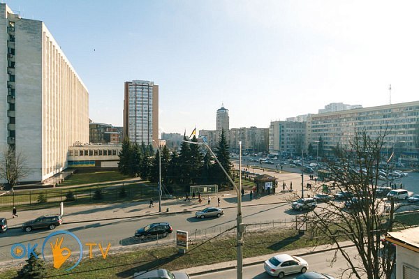 Трехкомнатная квартира в центре Киева на бул. Леси Украинки фото 12