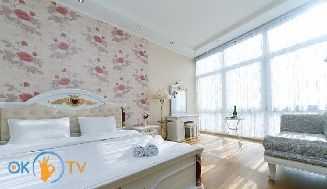 Панорамная квартира люкс в Киеве посуточно фото 2