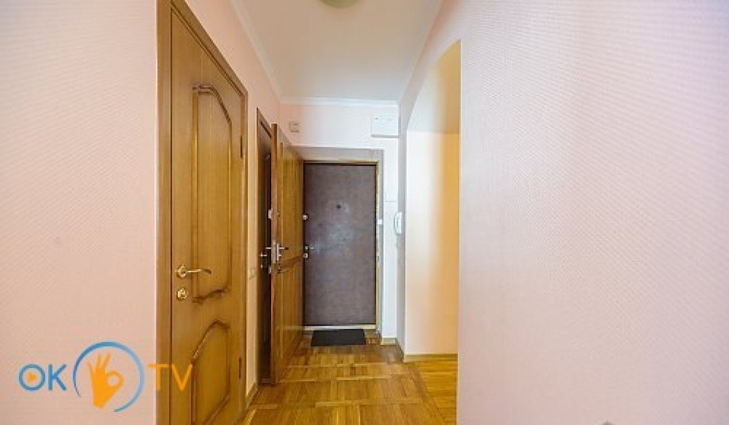 Двухкомнатная квартира посуточно в центре Киева фото 10