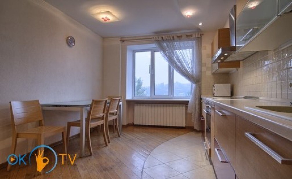 Двухкомнатная квартира посуточно в Киеве на Новопечерских Липках фото 7