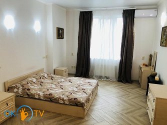квартира посуточно - Киев, Шевченковский район, ул. Кирилло-Мефодиевская, 2