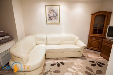 квартира подобово - Ужгород, Центр, вул. Заньковецької, 3