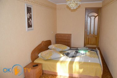 квартира посуточно - Херсон, Суворовский район, просп. Ушакова, 64