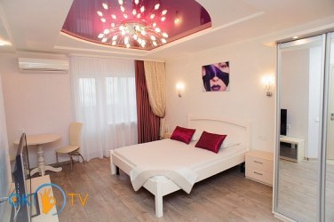 квартира посуточно - Черкассы, Центр, ул. Смелянская, 99