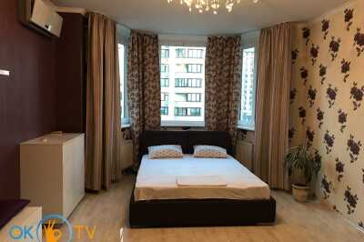 квартира посуточно - Киев, Голосеевский район, ул. Ломоносова, 73 А - фото 1