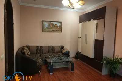 квартира посуточно - Запорожье, Вознесеновский район, ул. Независимой Украины, 76 - фото 2