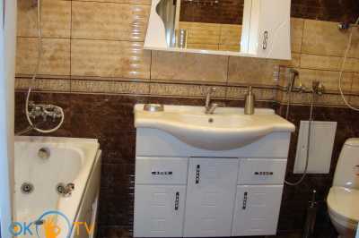 квартира посуточно - Запорожье, Вознесеновский район, ул. Независимой Украины, 86а - фото 8