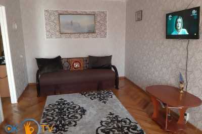 квартира подобово - Маріуполь, Центральный район, вул.  Бахчиванджи, 17 - фото 1