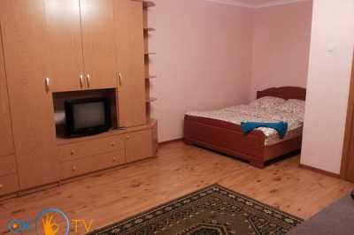 квартира посуточно - Луцк, Центр, просп. Соборности, 14 - фото 1