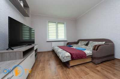 квартира                            посуточно - Киев, Голосеевский район, пер. Ясиноватский, 11