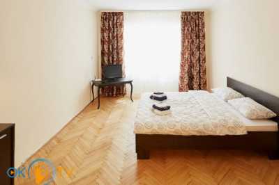 квартира посуточно - Львов, Галицкий район, ул. Братьев Рогатинцев,  15 - фото 2