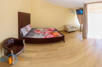 квартира подобово - Херсон, Суворовський район, вул. Молодіжна, 1А - фото 1