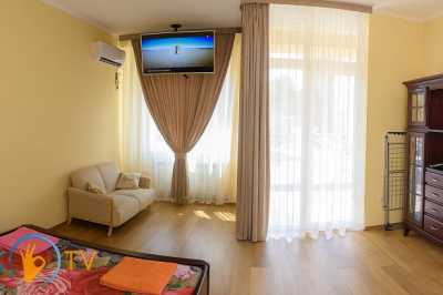 квартира                            подобово - Херсон, Суворовський район, вул. Молодіжна, 1А