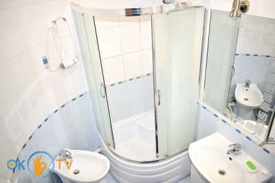 квартира посуточно - Ровно, Центр, ул. Крушельницкой, 73 - фото 11