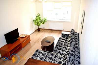 квартира посуточно - Ровно, Центр, ул. Степана Демьянчука, 1 - фото 2