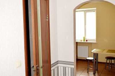 квартира посуточно - Ровно, Центр, ул. Степана Демьянчука, 1 - фото 5