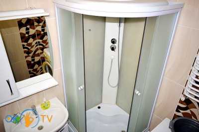 квартира посуточно - Ровно, Центр, ул. Степана Демьянчука, 1 - фото 8