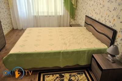 квартира подобово - Кам'янець-Подільський, Центр, вул. Драгоманова, 12 - фото 1