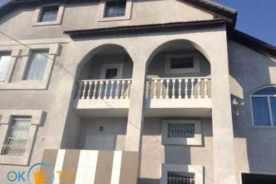 дом                            посуточно - Киев, Святошинский район, ул. Полевая, 1